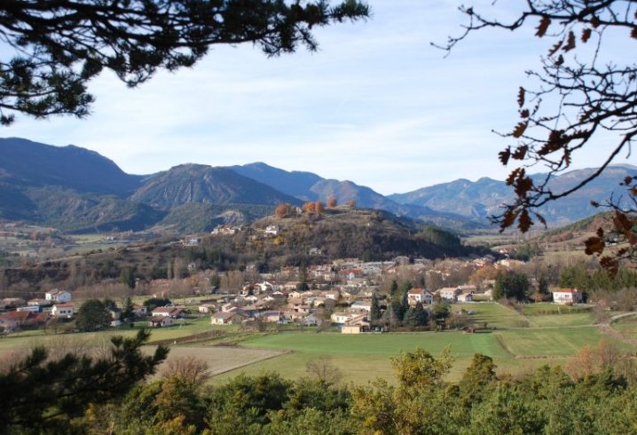 le village d'Aspremont